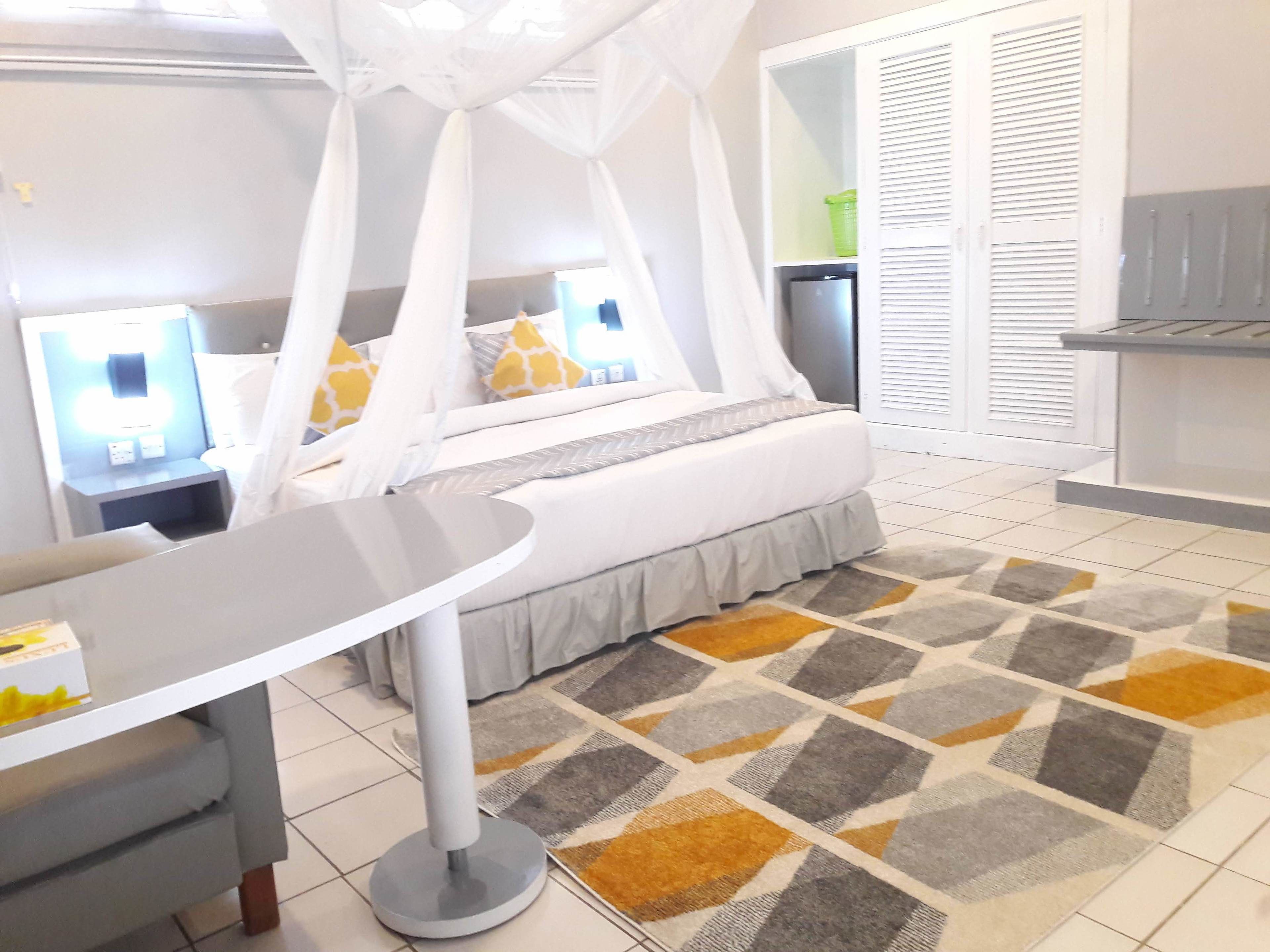 Standard Room | Premium bedding, minibar, in-room safe, individually decorated