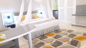 Standard Room | Premium bedding, minibar, in-room safe, individually decorated