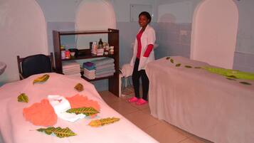 Couples treatment room(s), sauna, steam room, body treatments