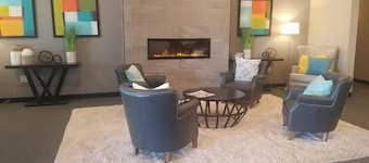 Reston Lodge & Suites