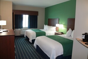 Kamar Deluks, 2 Tempat Tidur Queen | Seprai premium, meja kerja, dan setrika/meja setrika