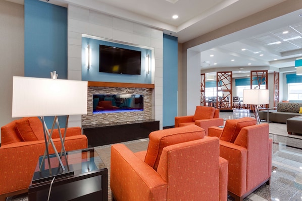 Lobby - Drury Plaza Hotel St. Louis St. Charles (St. Charles)