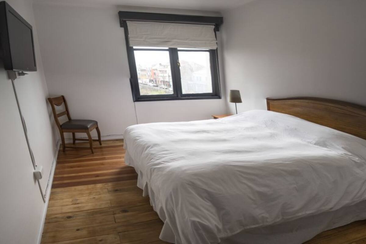 In-room safe, desk, iron/ironing board, free WiFi
