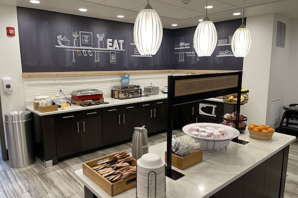 Free daily on-the-go breakfast