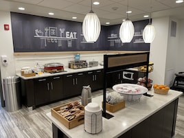 Free daily on-the-go breakfast