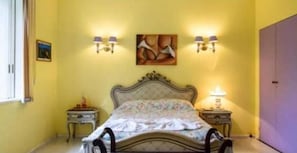 Suite, Mountain View | Free cots/infant beds, free WiFi