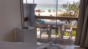 Luxury Room | Minibar, free WiFi