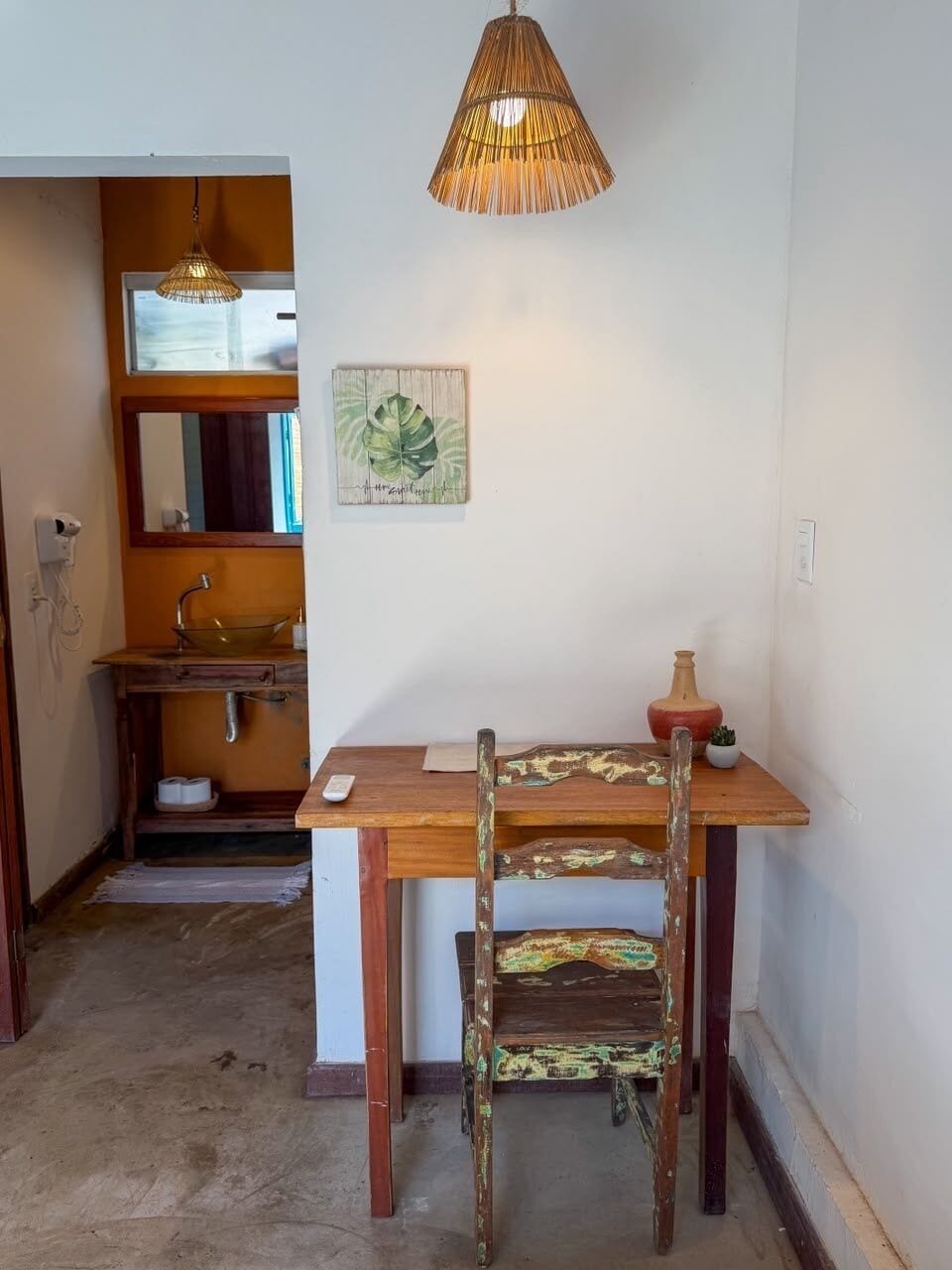 Quarto premium | Opções para refeição no quarto