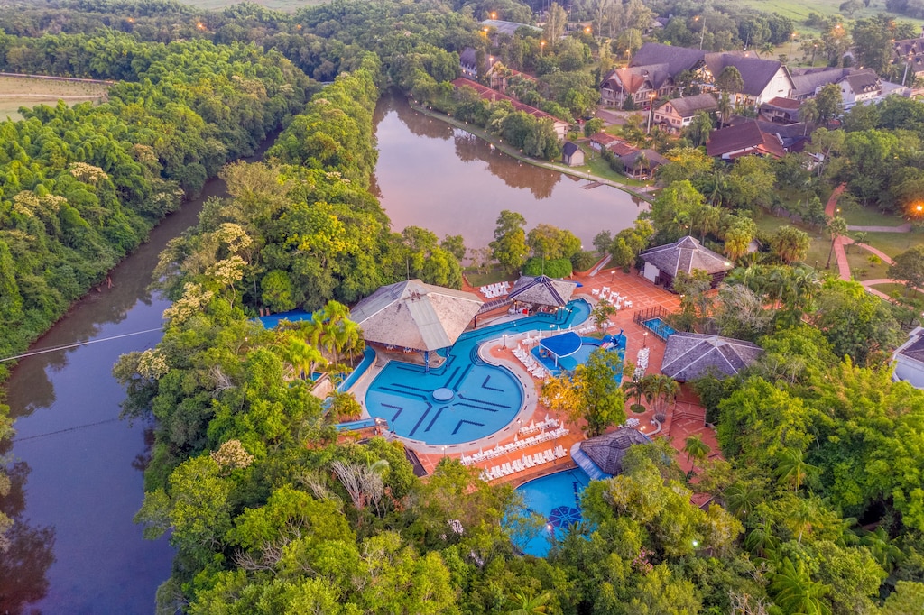 Vista aérea do Lagos de Jurema Termas Resort em Iretama, Paraná