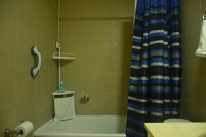 Standard Apartment, 1 Double Bed with Sofa bed | Deep soaking bathtub - Cr Apart (Santiago)