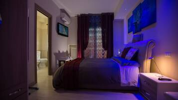 Chambre Double | Bureau, fer et planche Ă  repasser, Wi-Fi gratuit