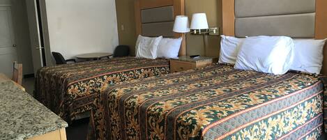 Zimmer, 2 Doppelbetten