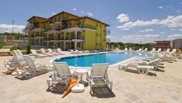 Pool - Green Hills (Sozopol)