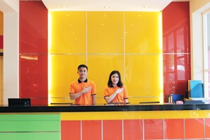 Lobby - Maleosan Inn Manado (Manado)