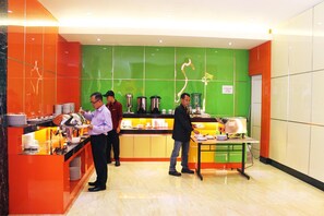 Dining - Maleosan Inn Manado (Manado)
