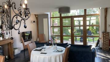 Deluxe House, Private Bathroom, Garden View (Entière) | Interior