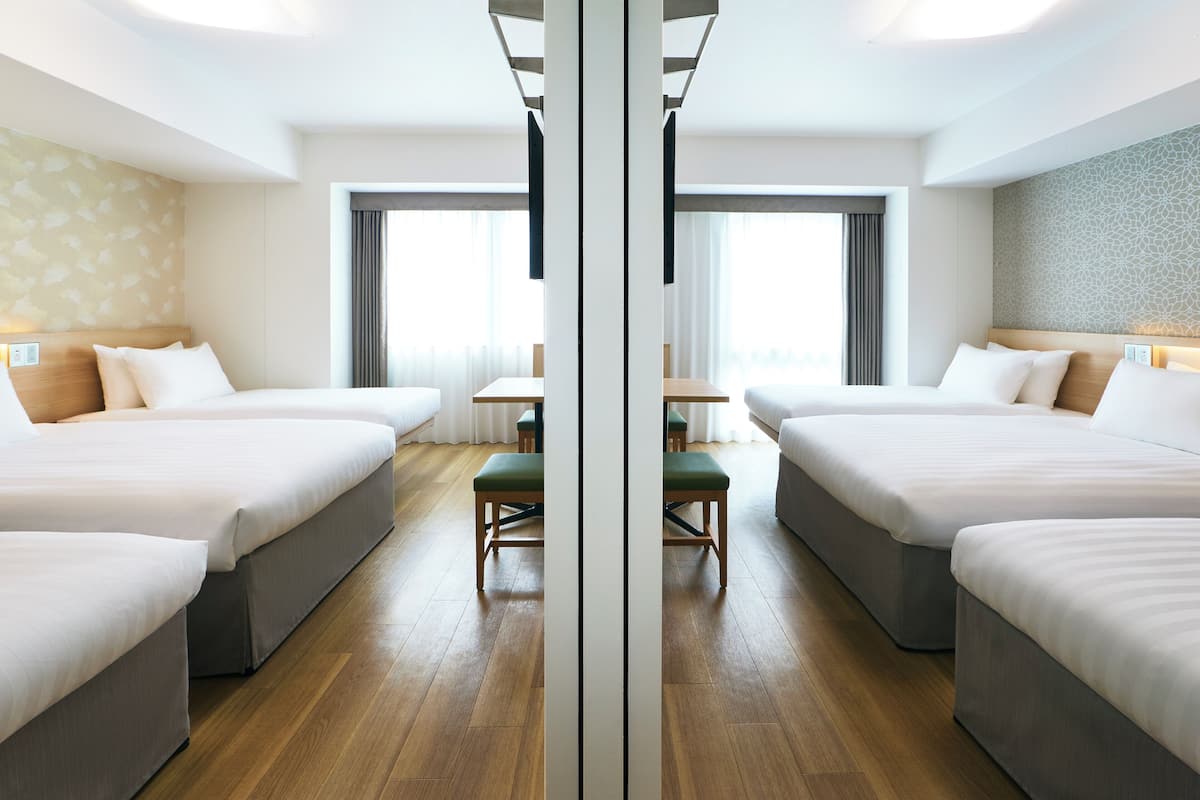 Connecting Room for 6 People, Non Smoking