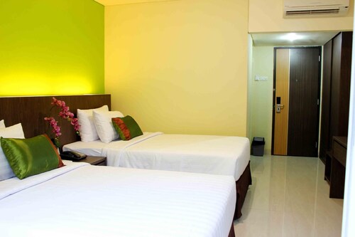 Bali De Anyer Hotel and Restaurant