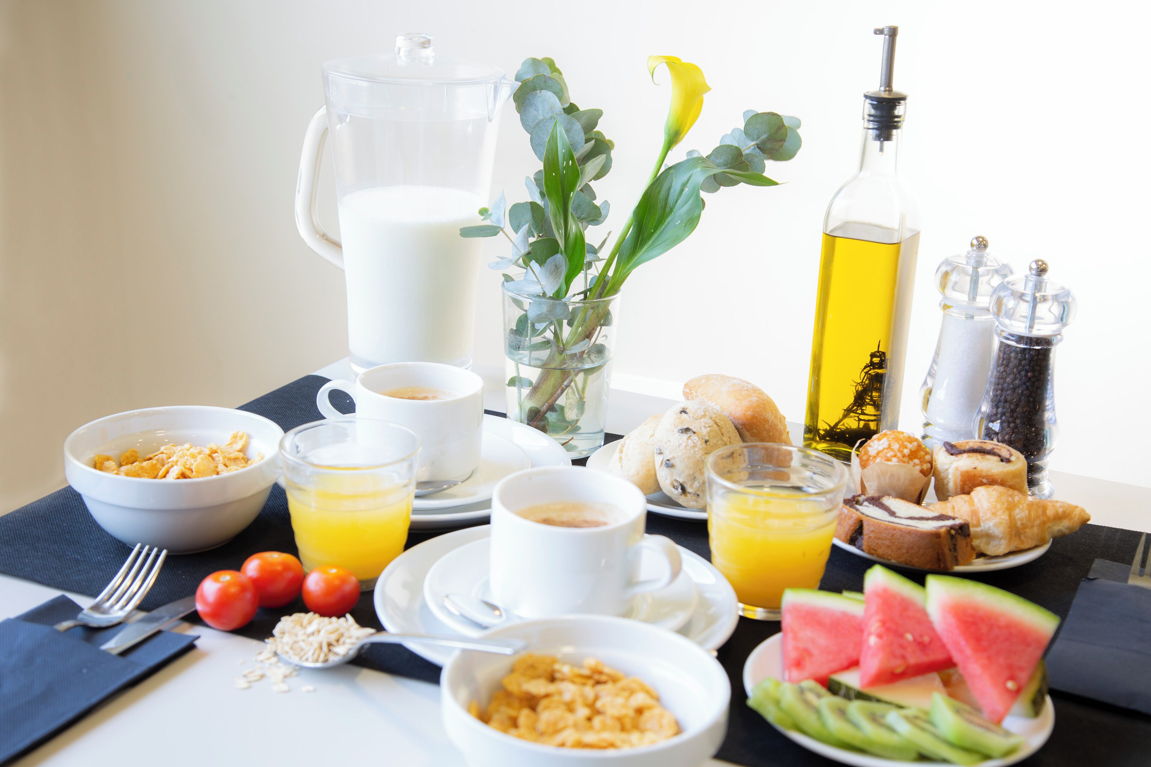 daily buffet breakfast (eur 12.50 per person)