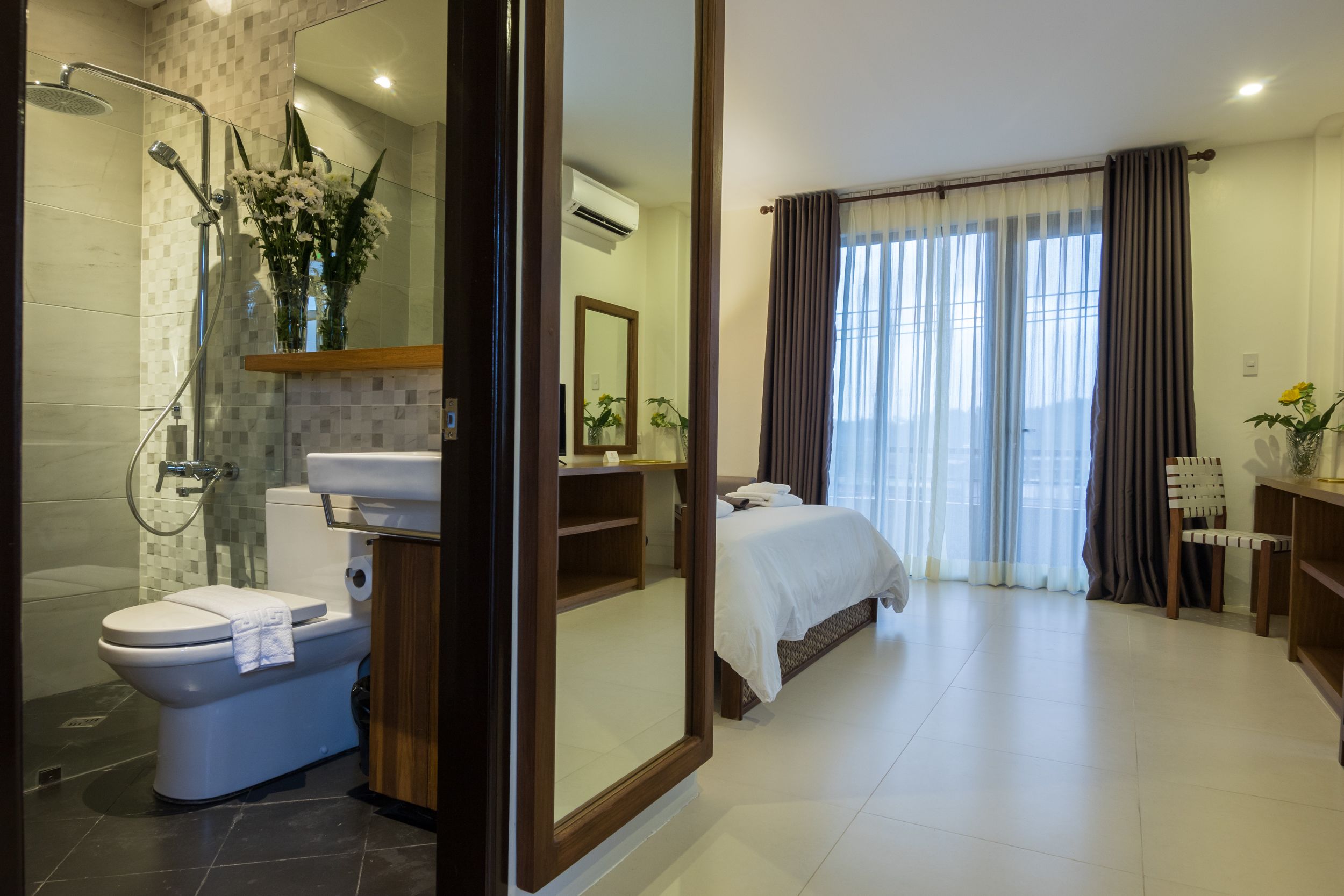 in-room safe, desk, iron/ironing board, cots/infant beds