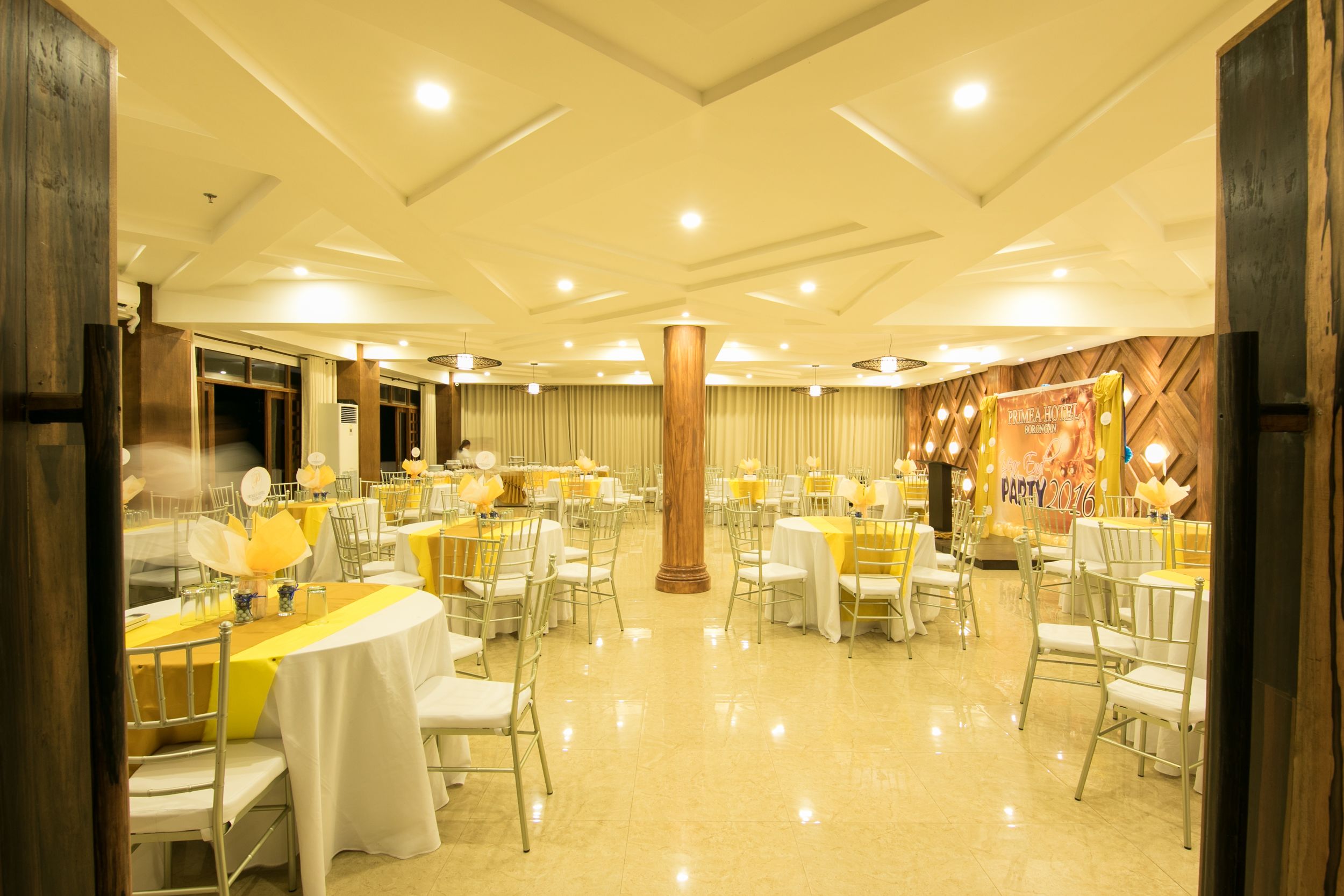 banquet hall