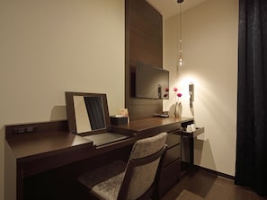 Roupas de cama premium, edredons de pluma, cofres nos quartos