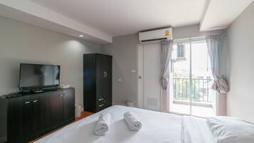 Standard Room | Blackout drapes, free WiFi, wheelchair access