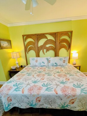 2 bedrooms, iron/ironing board, free WiFi, bed sheets - Key Lime Condo, steps to the beach. Pet Friendly. (Tybee Island)