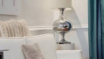 TV, Netflix, DVD player, books