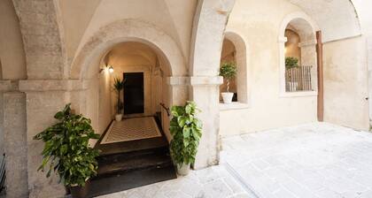 EXCLUSIVE AND ROMANTIC CHARME APARTMENT IN THE CORE OF HISTORIC CENTER OF MODICA
