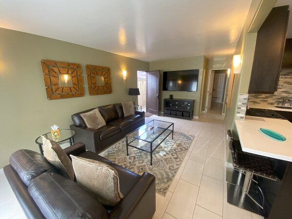 Älytelevisio, kirjoja