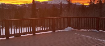 Large Private Peak 7 Lodge with Views overlooking the continental divide.