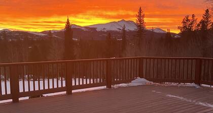 Large Private Peak 7 Lodge with Views overlooking the continental divide.