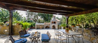 Apartment 100 Sqm with lovely outdoor patio in Sorrento Coast