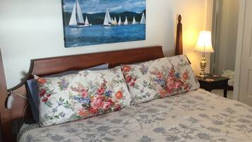 2 chambres, fer et planche Ă repasser, Wi-Fi gratuit, draps fournis