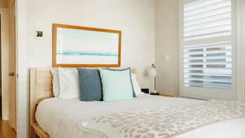 2 habitaciones, escritorio, tabla de planchar con plancha y wifi gratis