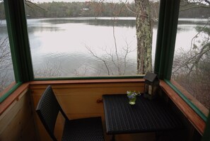 Dining - Wake up to the sound of gentle waves and breakfast overlooking the lake. (Plymouth)