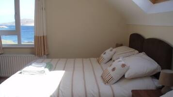 3 chambres, fer et planche Ă  repasser, Wi-Fi gratuit, draps fournis