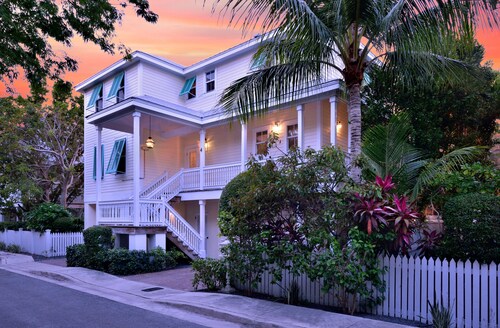 Oceanview home with private pool & lush landscaping!