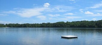 Luxury Fox Hollow Estate Home on Laurel Lake - Dream Location, Hot Tub, Kayaks++