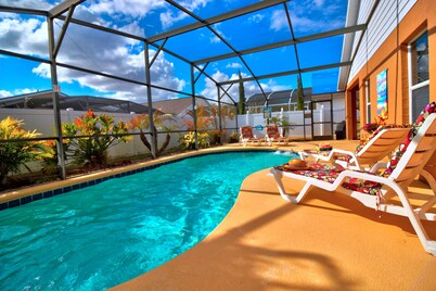 The Adventure Villa - South Facing Pool with Jets - Min. to Disney - Game Room