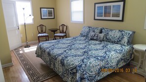 2 bedrooms, desk, iron/ironing board, free WiFi