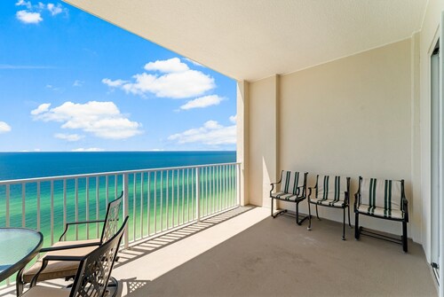 2EME NOUVEAU CONDO BEACHFRONT DANS PCB! (100% NON FUMEUR) 