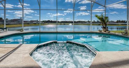 LAKEVIEW Luxury🌞SOUTH-Facing Pool🏈AWESOME Game Room🏰near DISNEY👍7-Night Deal