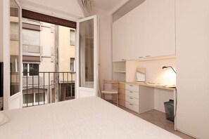 1 bedroom, desk, iron/ironing board, free WiFi