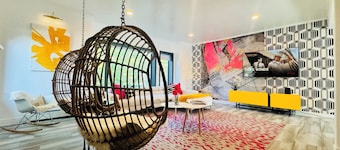 Downtown Suite in Cap Hill !