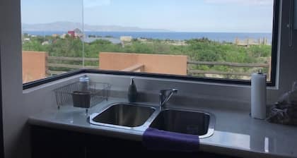 El Sargento/La Ventana Private Home near the Beach. Strong Wi-Fi, Smart TV!