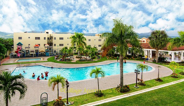 Outdoor pool - King Size Finest 3bd Condo| 3A/C| WIFI| TV|Cable ! (Stgo)