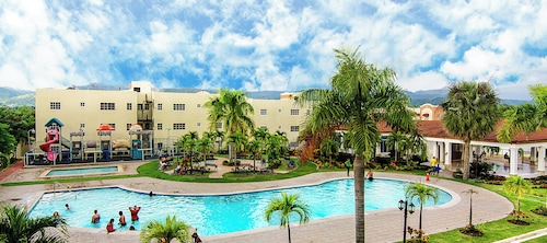 King Size Finest 3bd Condo| 3A/C| WIFI| TV|Cable !