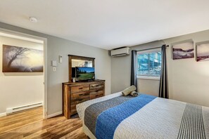 3 slaapkamers, een strijkplank/strijkijzer, reisbedje, gratis wifi